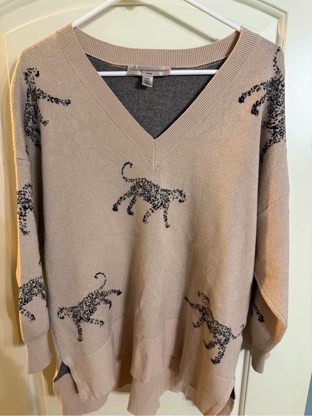 Catherine Malandrino Beige V-Neck Leopard Print Sweater